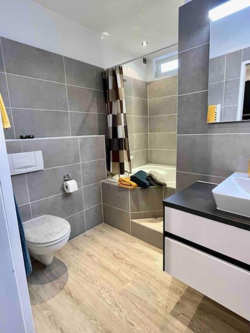Studioappartement Mit Privatgarten In Ruhiger Wohnsiedlung Neumünster Kültér fotó